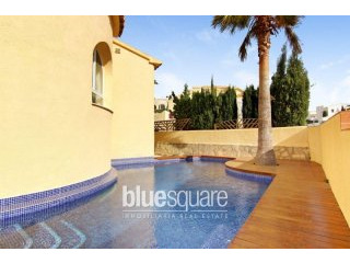 4 Bedroom villa in Cumbre del Sol with..