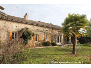 Ref 30033 : Maison Sur Pres De 2..
