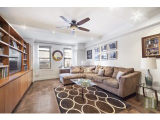 3 bedroom Apartment For Sale: 65 WEST..