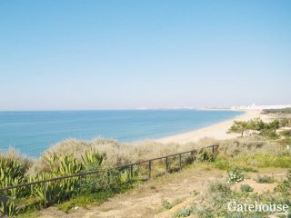 Vale do Lobo Beachfront Apartment For..
