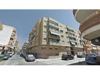 Nice semi renovated flat of 88,90 m2 in the centre of..