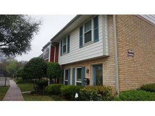3 bedroom Apartment For Sale: 1569 W..