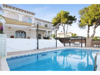 Spectacular villa in a good location in..