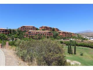 2 Bedroom Apartment For Sale In Los..