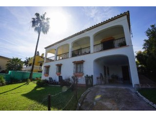 4 Bedrooms - Villa - Malaga - For Sale