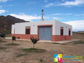 Finca, Farmhouses For Sale In Lucainena..