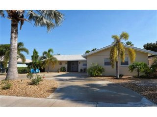 3 bedroom House For Sale: 7251 Antigua..