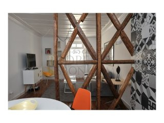 Brand new T2 Lisbon apartment witn..