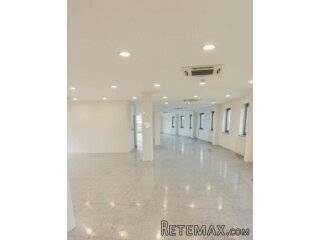 Prostran ured 500 m² u modernoj poslovnoj zgradi Buzinu