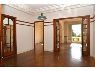 Two bedroom in grandiose bourgeois..