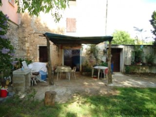 ROVINJ, STANCIJA POVRŠINE 31000M2 - 3KM OD MORA