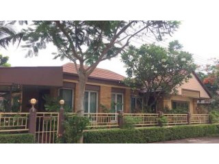 Noble 3 bedroom villa in family..