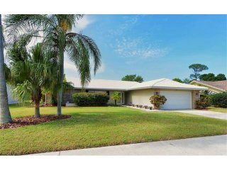 3 bedroom House For Sale: 2732 Coventry..