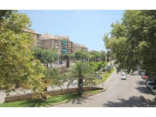 Spacious apartment located in a..
