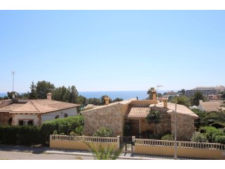Beautiful house with cosy garden and..