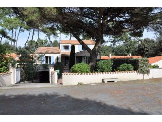 Renovated Villa Close To The Beach And..