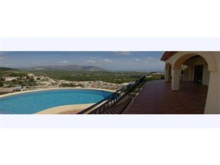 3 Bedrooms - Villa - Alicante - For Sale