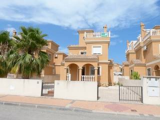 2 BED DETACHED VILLA WITH SOLARIUM