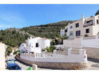 Lovely townhouse with beautiful..