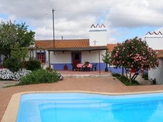 3 bed semi-detached house to rent
