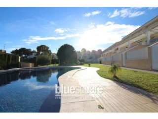 4-Bedroom semi-detached Spanish style..
