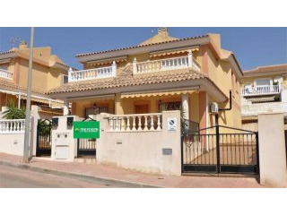 4 Bedrooms - Chalet - Murcia - For Sale