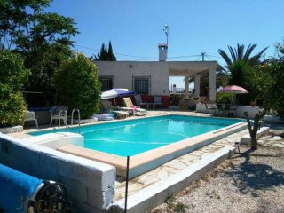 4 Bedroom Country House In Albatera