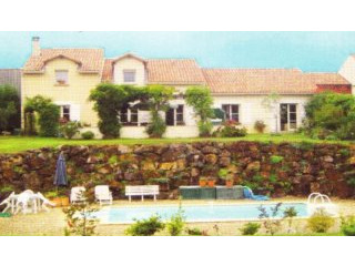 4 Bedroom Modern Stone House With A..