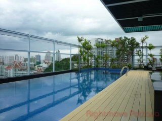 1 Bedroom Condo for sale in Pratumnak -..