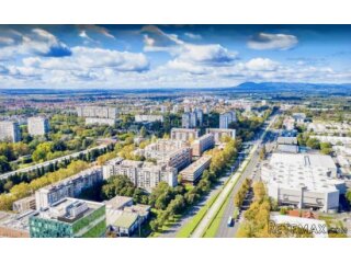 EKSKLUZIVAN POSLOVNI PROSTOR S POGLEDOM NA GRAD