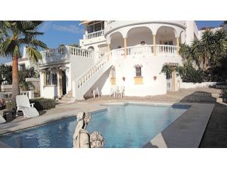VILLA FOR SALE IN MIJAS COSTA
