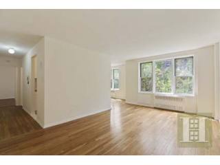 1 bedroom Apartment For Sale: 5425..