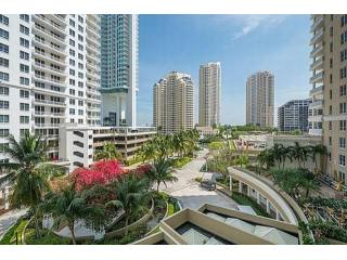 2 bedroom Flat For Sale: 701 BRICKELL..
