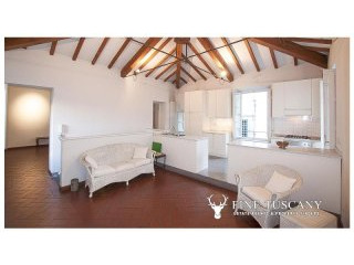 House for sale in Lucca, Tuscany, Italy