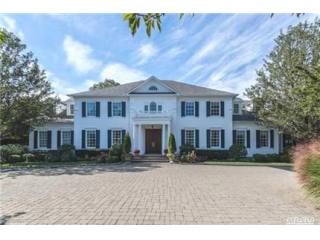 12 Wildwood Dr Laurel Hollow, NY 11791