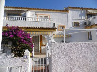 2 Bedrooms - Property - Alicante - For..