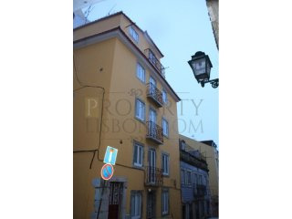 T1 Lisbon apartment for Sale..