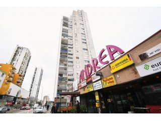 Rijeka, Trgovački centar Andrea, poslovni prostor