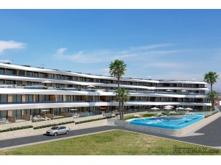Los bungalows están ubicadas en Gran Alacant, en un..