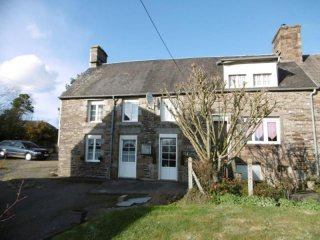 Nice Rural House with Outbuilding