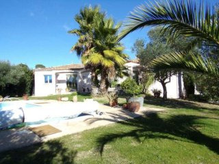 Villa with Swimming Pool