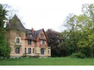 10 bedroom Character For Sale: 03000..