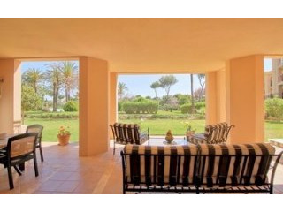 2 bedroom, groundfloor apartment for..