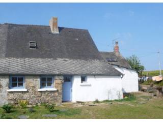 House in Lovely Rural Hamlet Location