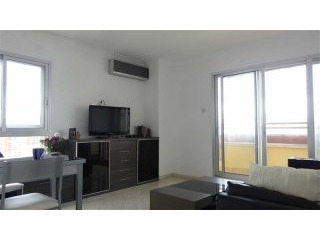 1 bed apartment in Watergardens