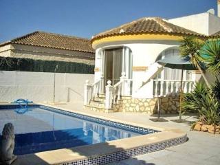 Lovely 2 Bed Detached Villa