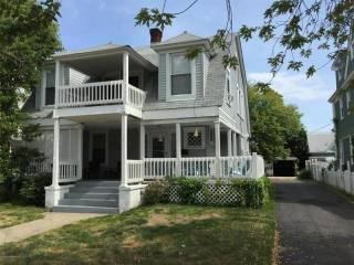 5 bedroom Flat For Sale: 202 11th..