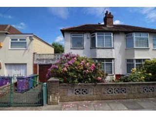 3 bedroom, Semi-detached House house..