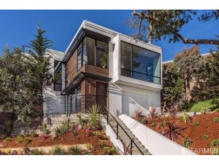 4 bedroom House For Sale: 300 Sussex..