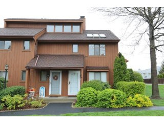 1 bedroom House For Sale: 112 Panorama..